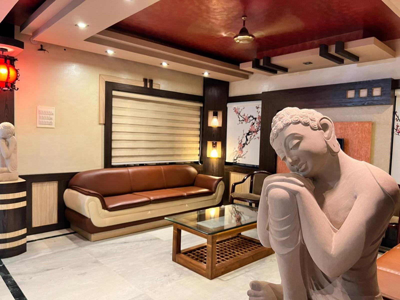 Hotel Lee Garden Near To Blue Flag Beach 500 Mtrs Пури Екстериор снимка